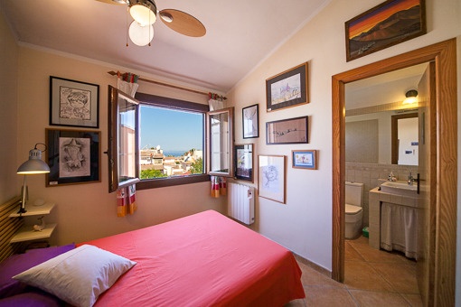 Wohnbereich mit direktem Gartenzugang