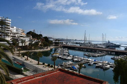 Tolle Meerblick-Wohnung am kleinen Hafen von Can Barbara in Palma