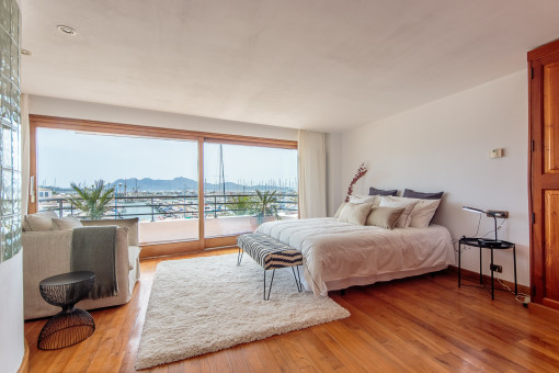 Exklusives Schlafzimmer mit toller Aussicht