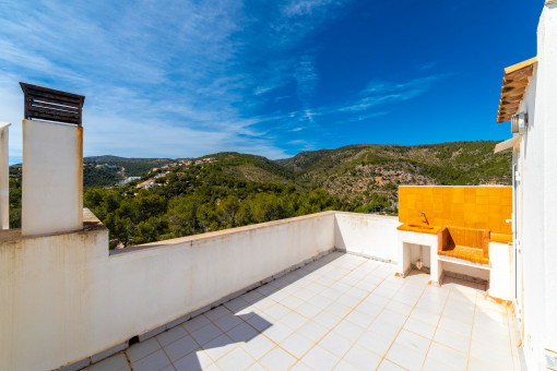Terrasse mit Grillbereich