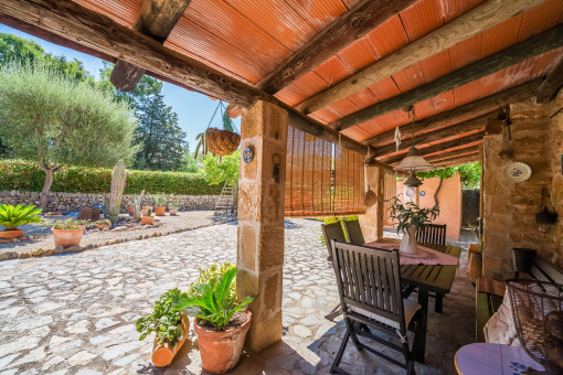 Überdachte Terrasse