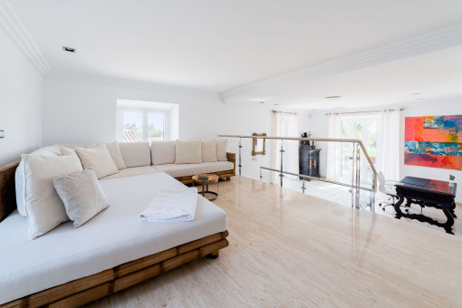 Galerie mit Loungebereich