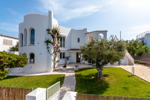 Außenansicht und Garten der Finca