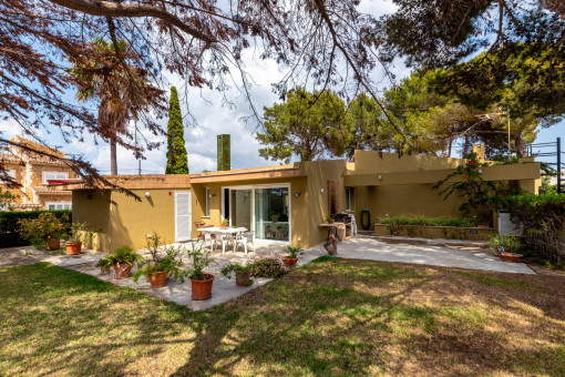 Außergewöhnlicher Bungalow mit 2 Grundstücken in Bahia Azul