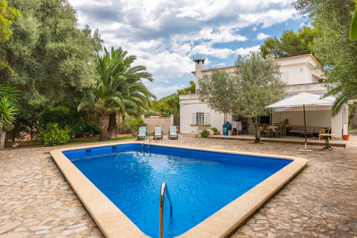 Ruhig gelegene Villa mit Pool und viel Potenzial in Nova Santa Ponsa
