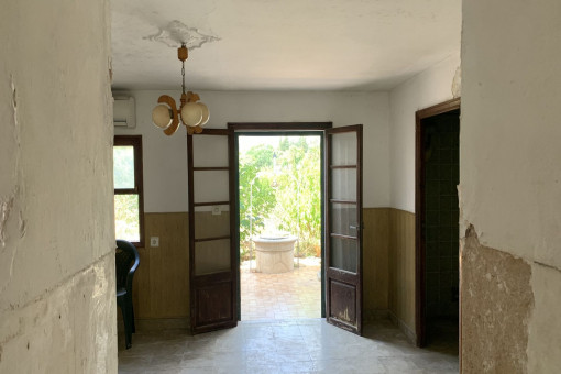 Wohnbereich mit Terrassenzugang