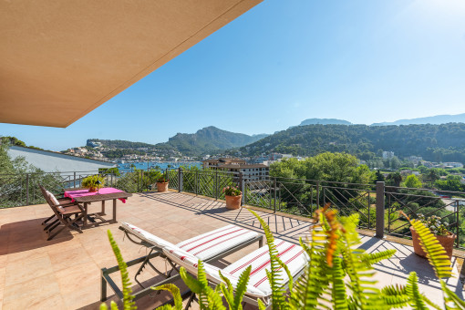 Elegante Villa in erhöhter Lage mit wunderschönem Meerblick in Port de Soller