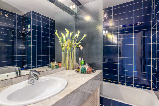 Badezimmer mit Wanne
