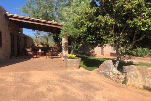 Rustikale Finca mit 2 Schlafzimmern und Cottage inmitten der Natur in Sant Llorenç des Cardassar