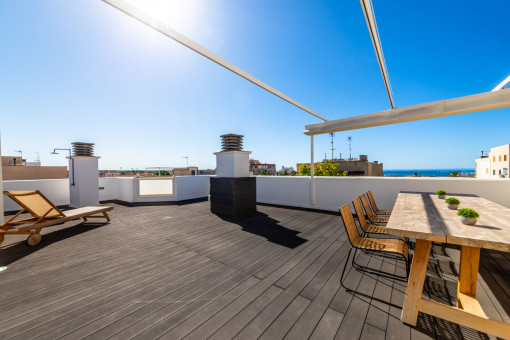 Penthouse-Wohnung mit privater Dachterrasse, Jaccuzzi und Meerblick, in der Nähe von Portixol