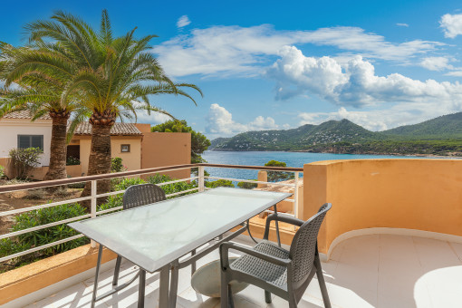 Balkon mit ausreichend Platz