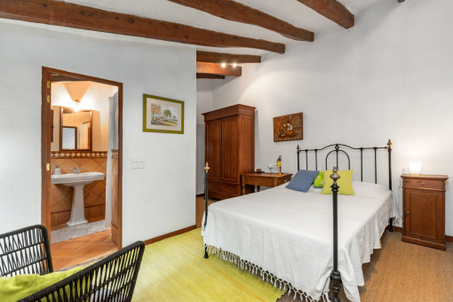 Schlafzimmer mit Badezimmer en Suite