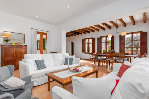 Blick zum offenen Essbereich