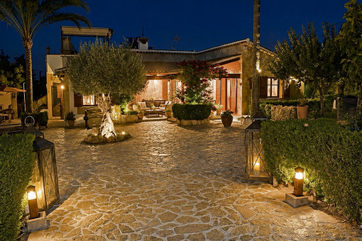 Charmante, ebenerdige Finca mit Gästehaus, Pool und Ferienlizenz in Pollensa und verhandelbarer Preis