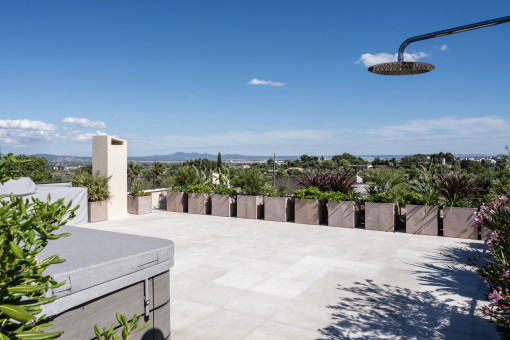 Dachterrasse mit Panorama-Blick