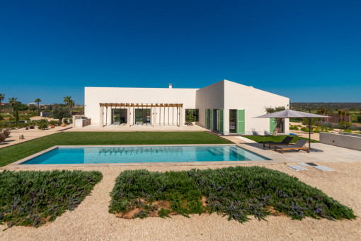 Frontansicht der Finca