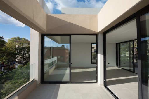 Eine von insgesamt drei Terrassen auf der Wohnebene