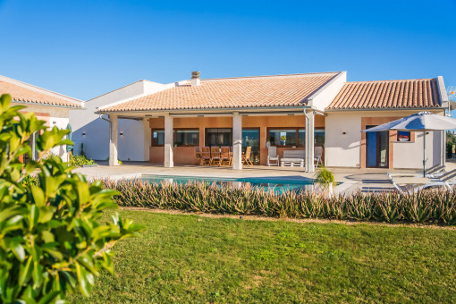 Moderne, stylische Finca mit Pool, Blick und Privatsphäre in ruhiger Umgebung von Sa Pobla