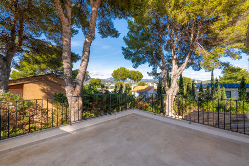 Eine der großzügigen Terrassen 