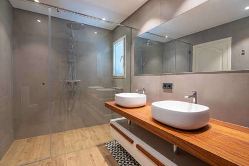 Badezimmer en Suite