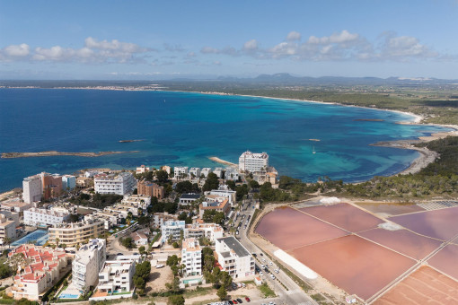Colonia Sant Jordi und der Strand