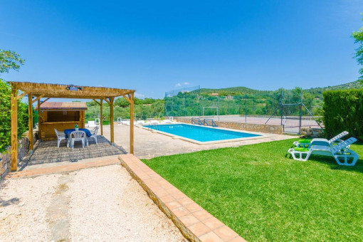 Garten und Pool
