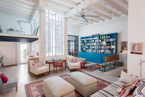 Fantastisches Penthouse-Apartment mit Dachterrasse, Pool und Meerblick, in exklusiver Altstadtlage