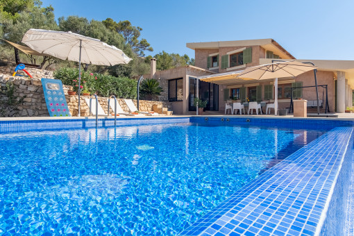 Finca mit atemberaubendem Panoramablick und Infinity Pool in Son Macia - Verfügbarkeit ab November 2025 über die Wintermonate