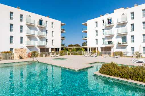Moderne Wohnung mit Gemeinschaftspool in einer gepflegten Anlage fußläufig zum Hafen von Cala d'Or