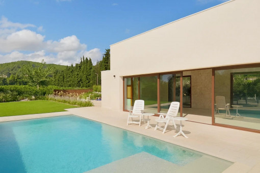 Stylisches Neubauchalet mit Pool, Garten und Privatsphäre in Crestatx