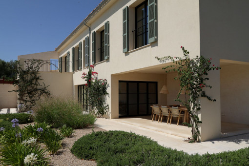 Blick auf die Finca aus dem Garten