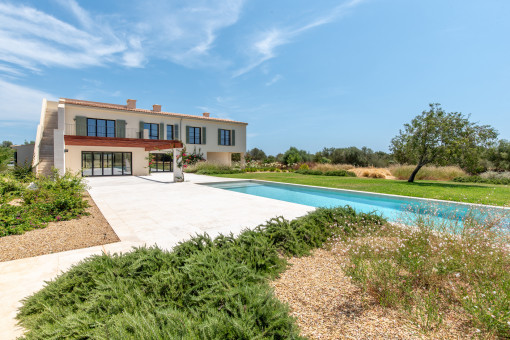 Finca mit grosser Sonnenterrasse