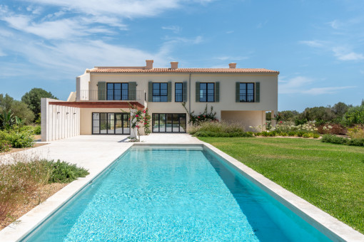 Exklusive Neubaufinca mit Pool und herrlichen Weitblick bis nach Cabrera in ruhiger Lage von Ses Salines