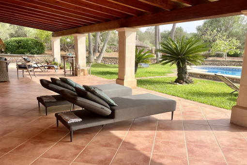 Überdachte Terrasse