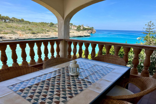 Wohnung an der Cala Mandia mit direktem Strandzugang verfügbar ab 01.12.2025