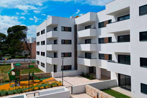 Neue Wohnanlage mit Gemeinschafts-Pool & Spielplatz in Cala Ratjada - Wohnung 1. Stock