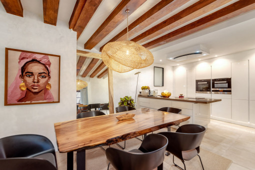 Luxuriöse Wohnung in historischem Gebäude in der Altstadt von Palma mit Parkplatz