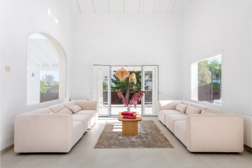 Exklusive mediterrane Villa mit gepflegtem Garten im Herzen von Nova Santa Ponsa