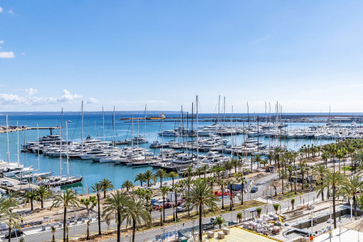 Schöne, renovierte Wohnung mit spektakulärem Hafenblick, in Palma