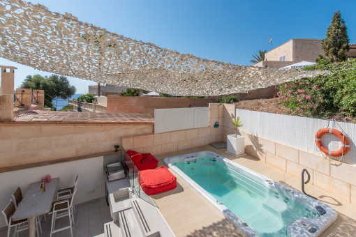 Patio mit SWIM SPA 