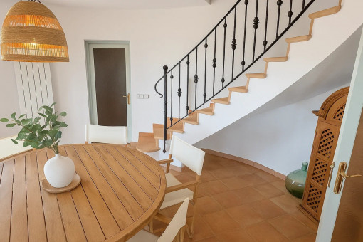 Treppenaufgang zu den Schlafzimmern