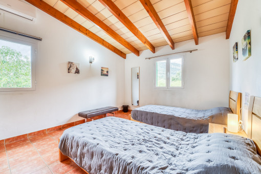 Viertes Schlafzimmer von fünf Obergeschoss