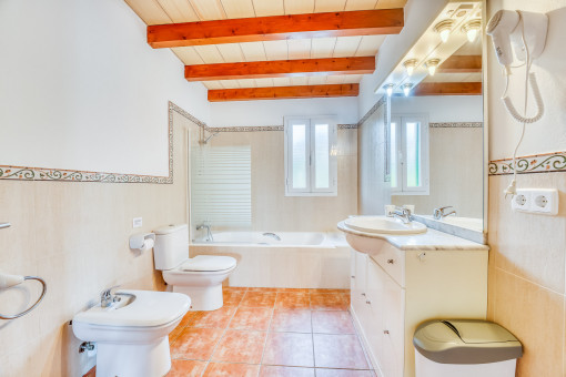 Drittes Badezimmer von drei Obergeschoss