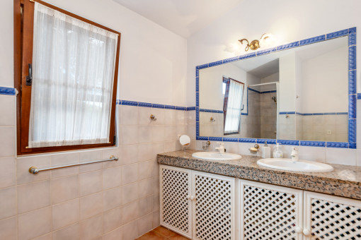 Badezimmer im linken Flügel