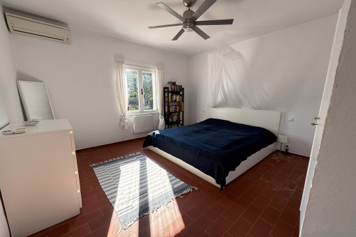 Hauptschalfzimmer