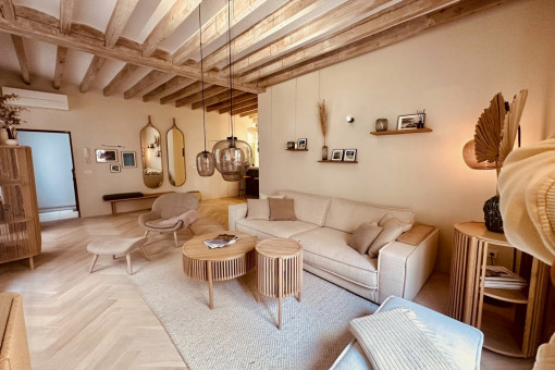 Renoviertes Altstadtapartment mit traditionellen Designelementen