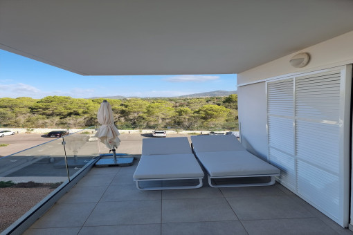 Moderne Wohnung mit zwei Terrassen und Gemeinschaftspool fussläufig zum Hafen in Cala d'Or