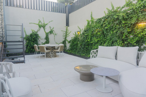 Untere Gartenterrasse
