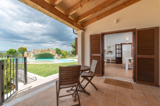 Überdachte Terrasse