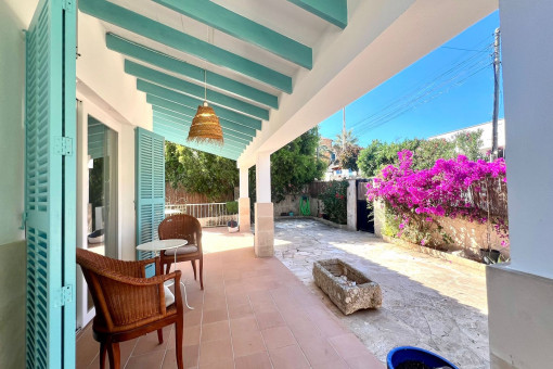 Überdachte Terrasse